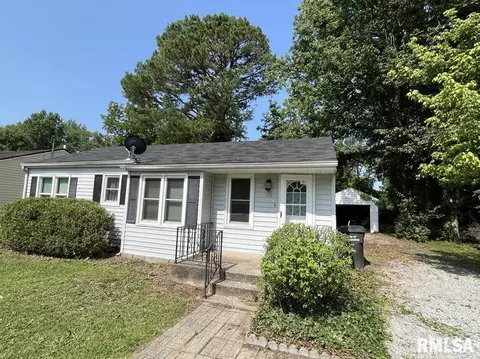110 S Dixon St, Carbondale, IL 62901