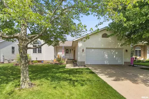808 Cypress Dr, Colona, IL 61241
