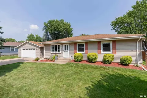 908 18th St, Port Byron, IL 61275