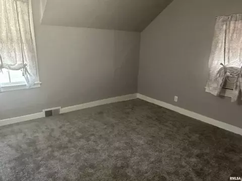 215 4th Ave, Moline, IL 61265 photo 12