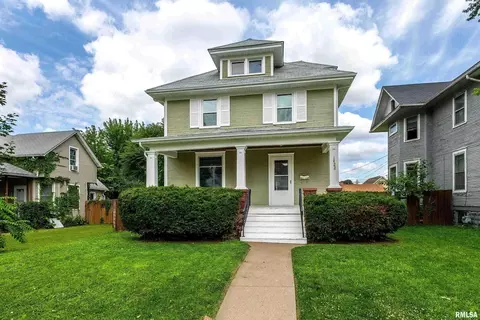 1422 W 15th St, Davenport, IA 52804