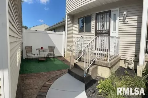 3467 Cedarview Ct, Bettendorf, IA 52722