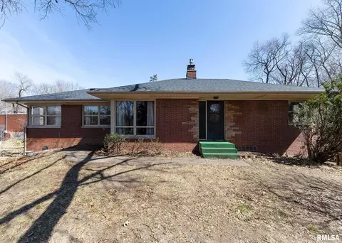 1220 34th St, Moline, IL 61265 photo 4