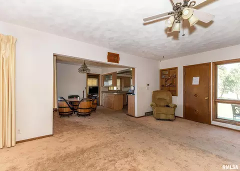 1220 34th St, Moline, IL 61265 photo 19