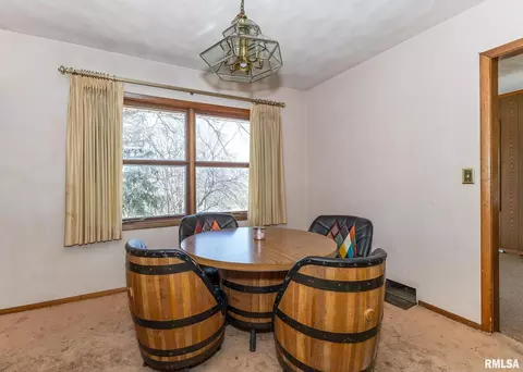 1220 34th St, Moline, IL 61265 photo 17