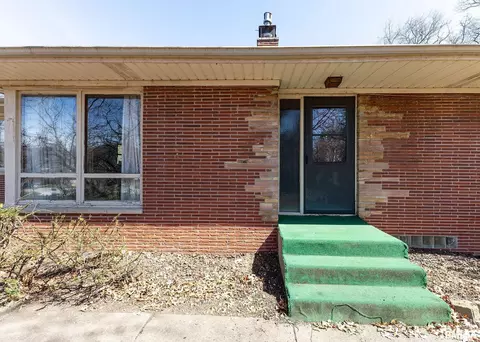 1220 34th St, Moline, IL 61265 photo 3