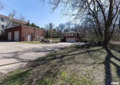 1220 34th St, Moline, IL 61265 photo 11