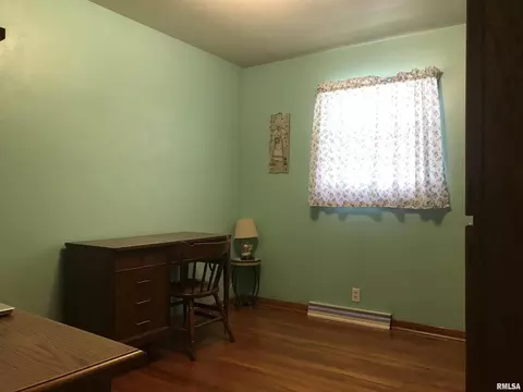 3301 53rd St, Moline, IL 61265 photo 9