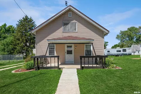 310 Lincoln Ave, Delmar, IA 52037