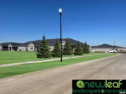 367 E Donahue St, Eldridge, IA 52748 photo 34