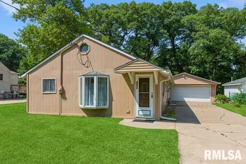 4811 11th Ave #A, Moline, IL 61265