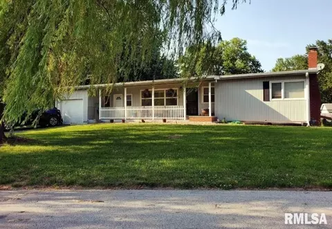 2619 S Lake Dr, Quincy, IL 62305
