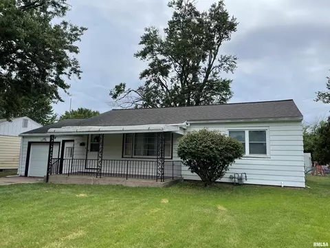725 W Brennan Dr, Quincy, IL 62301