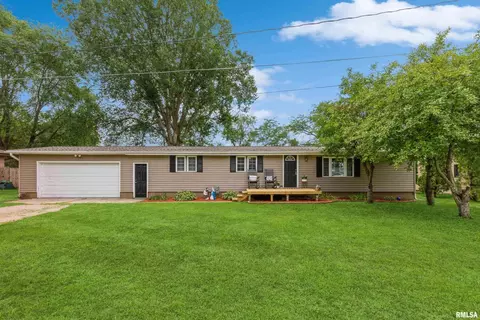 1113 Locust St, Thomson, IL 61285