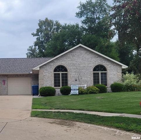 1103 Vandenberg Ct, Dewitt, IA 52742