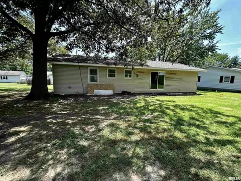 1204 Academy St, Eldorado, IL 62930 photo 21