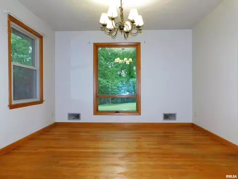 3120 12th Ave, Moline, IL 61265 photo 6