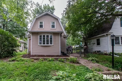 4452 17th Ave, Rock Island, IL 61201