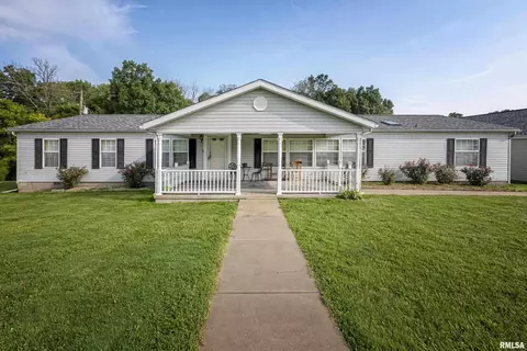 5815 Tunnel Hill Rd, Goreville, IL 62939