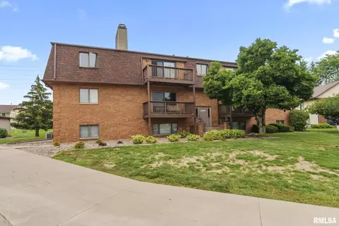 4190 Mallard Ct #1, Bettendorf, IA 52722