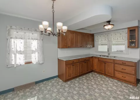 316 1st Ave, Silvis, IL 61282 photo 7
