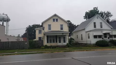1320 38th St, Rock Island, IL 61201