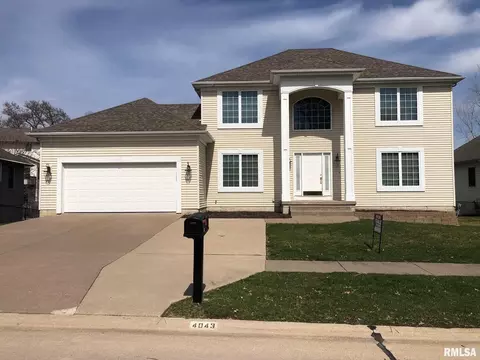 4043 4th St #A, East Moline, IL 61244