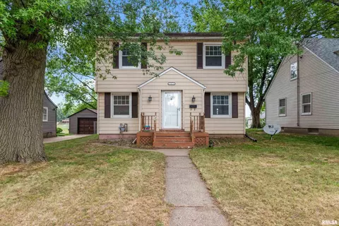 1114 E 29th St, Davenport, IA 52803