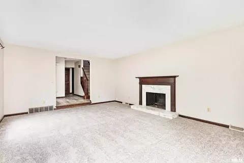 213 28th Ave, Moline, IL 61265 photo 8