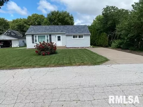621 3rd Ave, Hampton, IL 61256