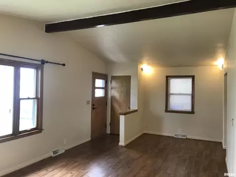 113 W Kellogg Ave, Kewanee, IL 61443 photo 6