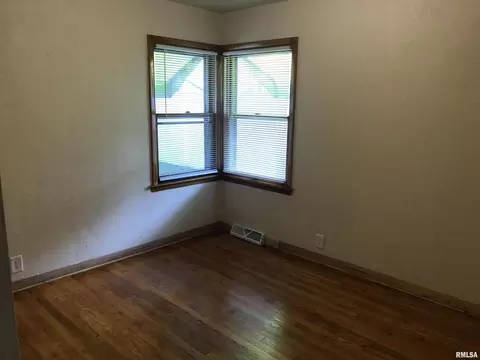 113 W Kellogg Ave, Kewanee, IL 61443 photo 24
