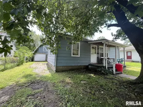 316 W Stotlar St, Herrin, IL 62948