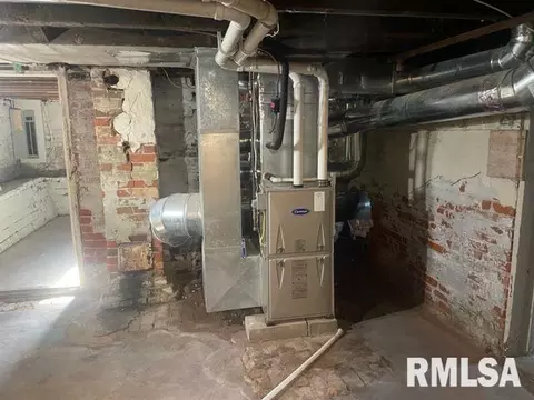 302 Hollis St, Kewanee, IL 61443 photo 70
