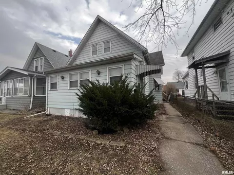 609 41st St, Rock Island, IL 61201