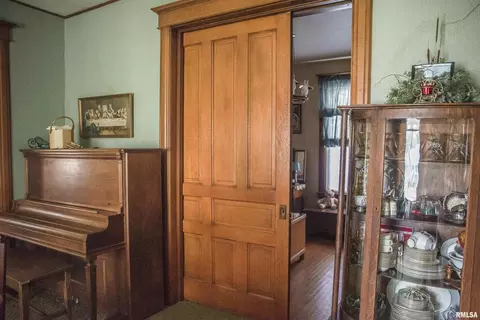 106 E Washington St, Mendon, IL 62351 photo 13