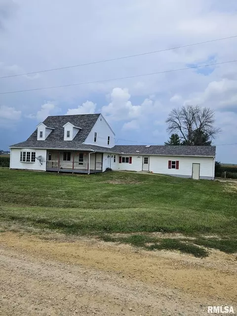 1924 298th St, Calamus, IA 52729