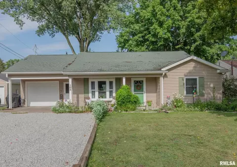 108 W 4th St, Coal Valley, IL 61240