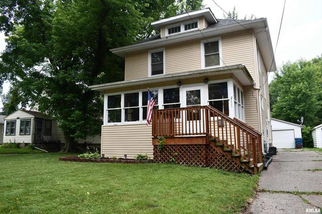 2111 18th St, East Moline, IL 61244