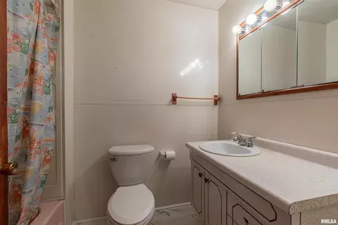 417 SE 7th Ave, Galva, IL 61434 photo 13