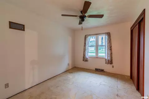 417 SE 7th Ave, Galva, IL 61434 photo 11