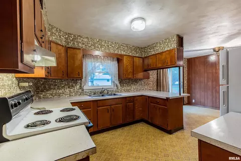 417 SE 7th Ave, Galva, IL 61434 photo 9
