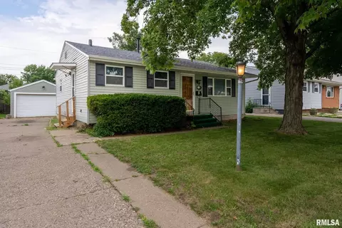 4821 47th Ave, Moline, IL 61265 photo 2
