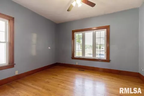 236 2nd Ave E, Milan, IL 61264 photo 12