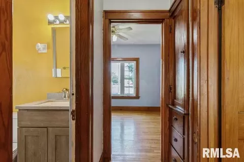 236 2nd Ave E, Milan, IL 61264 photo 15
