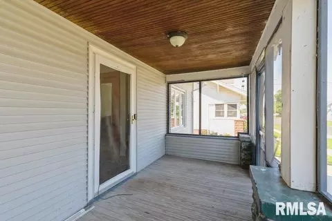 236 2nd Ave E, Milan, IL 61264 photo 3