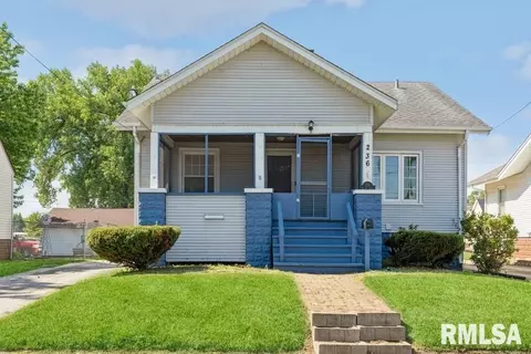 236 2nd Ave E, Milan, IL 61264