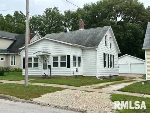 207 Cherry St, Port Byron, IL 61275