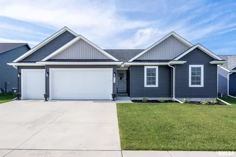 4719 W 12th St, Davenport, IA 52804