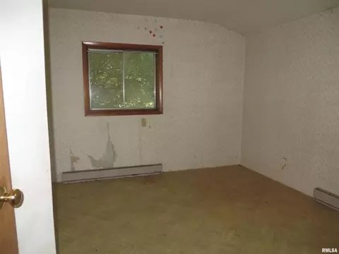 831 Broadway St, Hamilton, IL 62341 photo 9